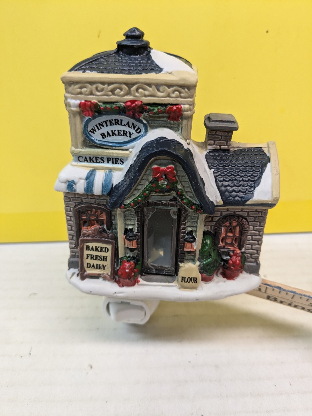 Nightlight Winterland Bakery Ceramic Village Bake Shop Decorative Light Lamp