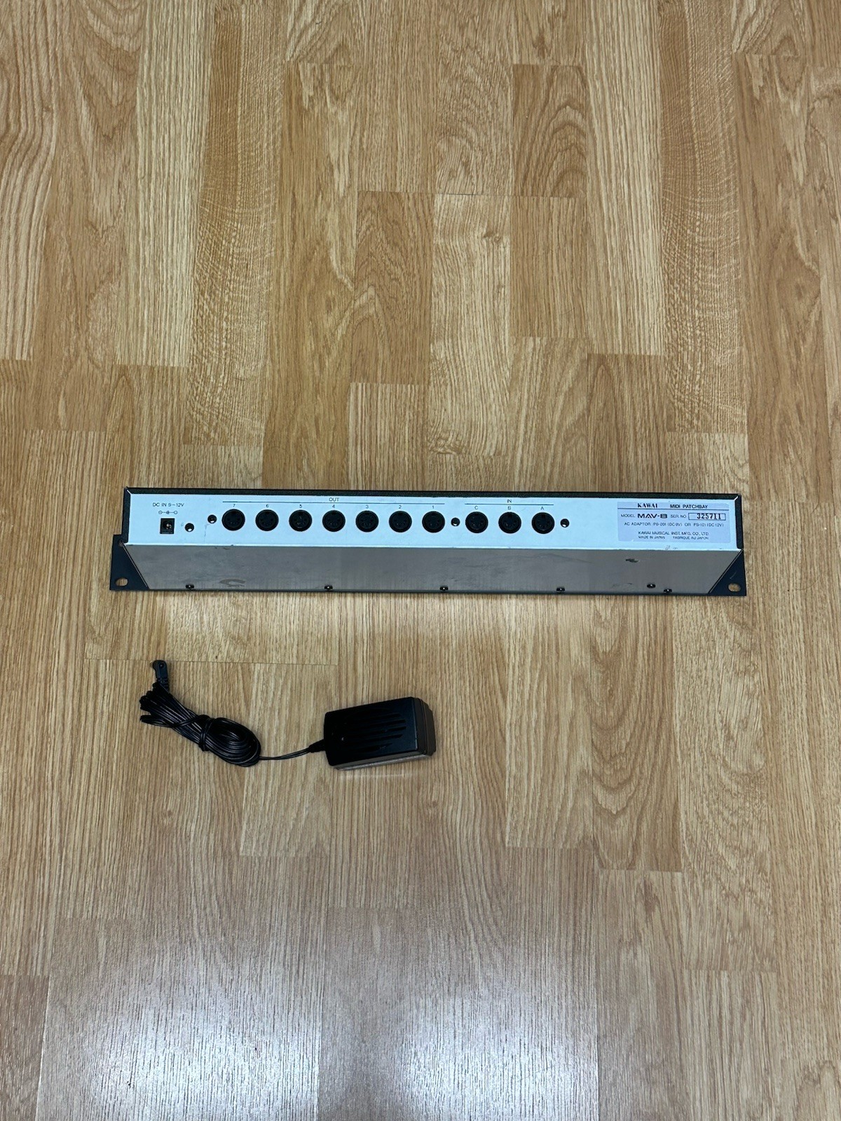 Kawai Midi Patchbay MAV-8 good Condition with adapter