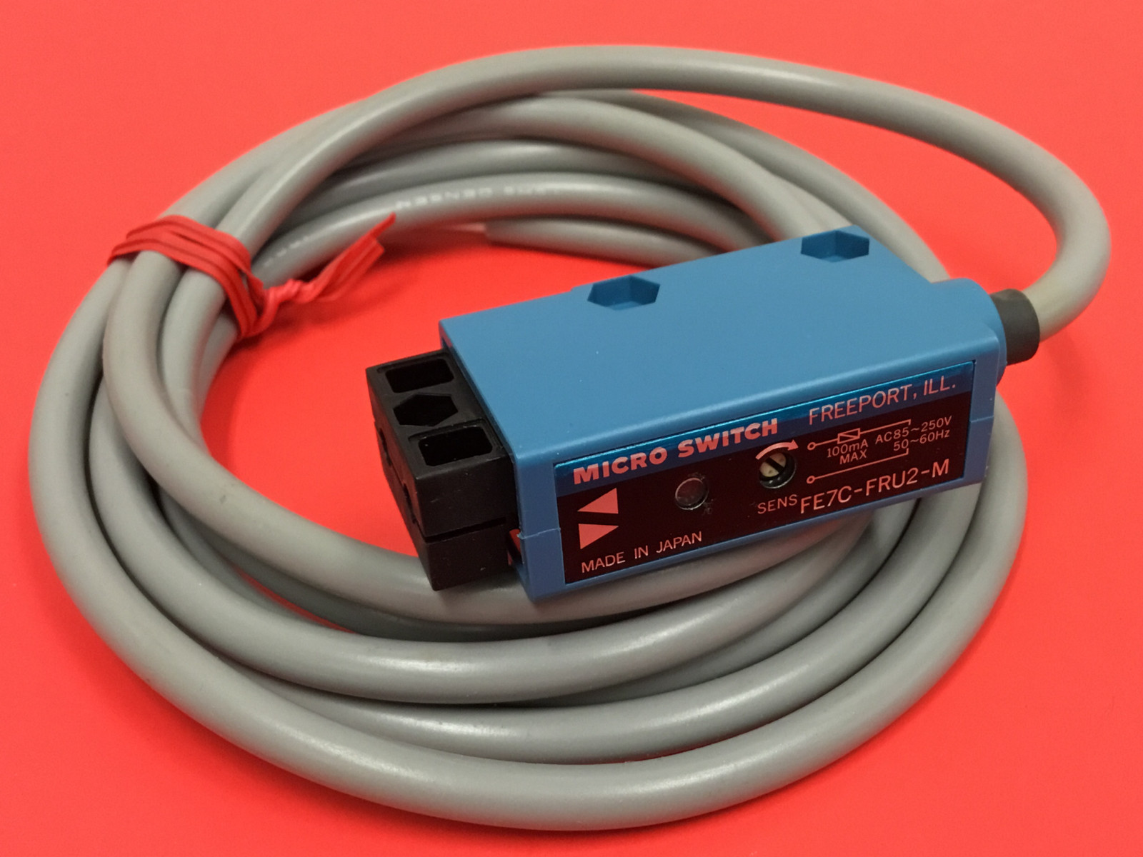 Honeywell - P/N: FE7C-FRU2-M - Micro Switch - NEW