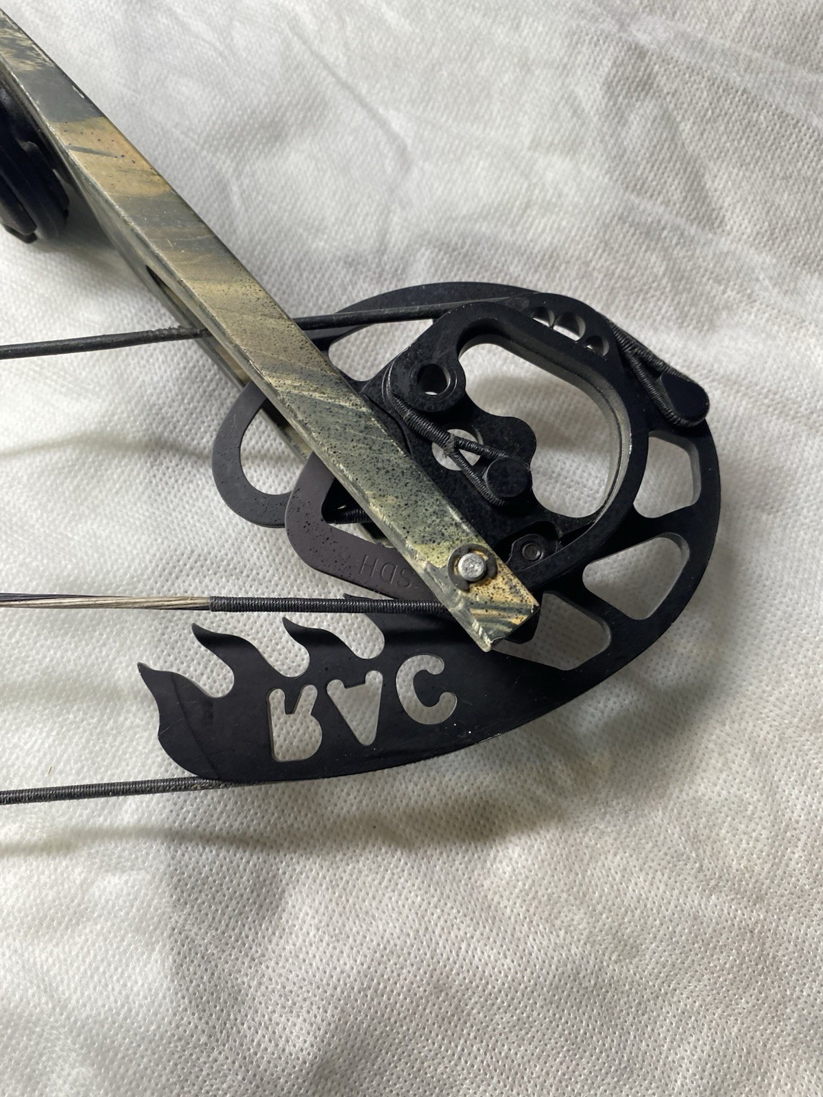 Renegade TR4 70# 29" RH Compound Bow