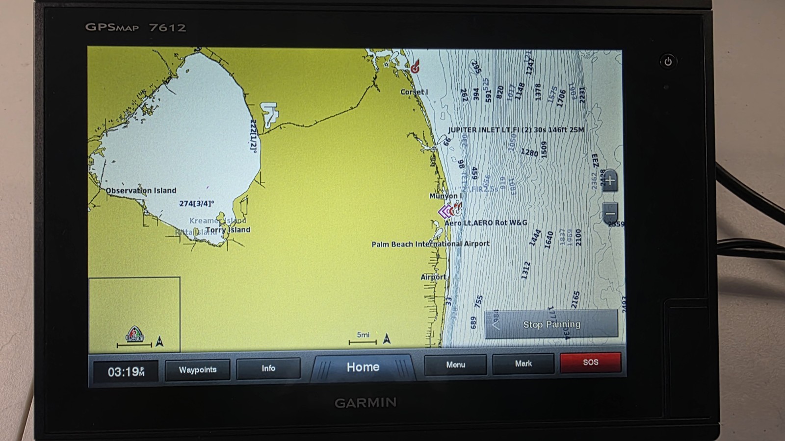 Garmin GPSMAP 7612 Chartplotter Fishfinder Touchscreen w/ Mount & Cable Tested
