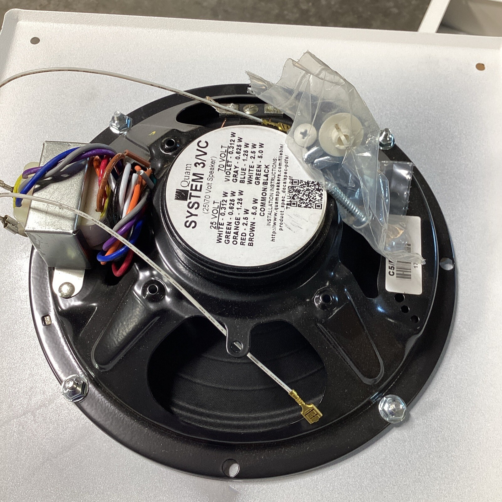 Quam SYSTEM 3/VC 8" Slanted Square Surface Wall-Mount Speaker Volume Control