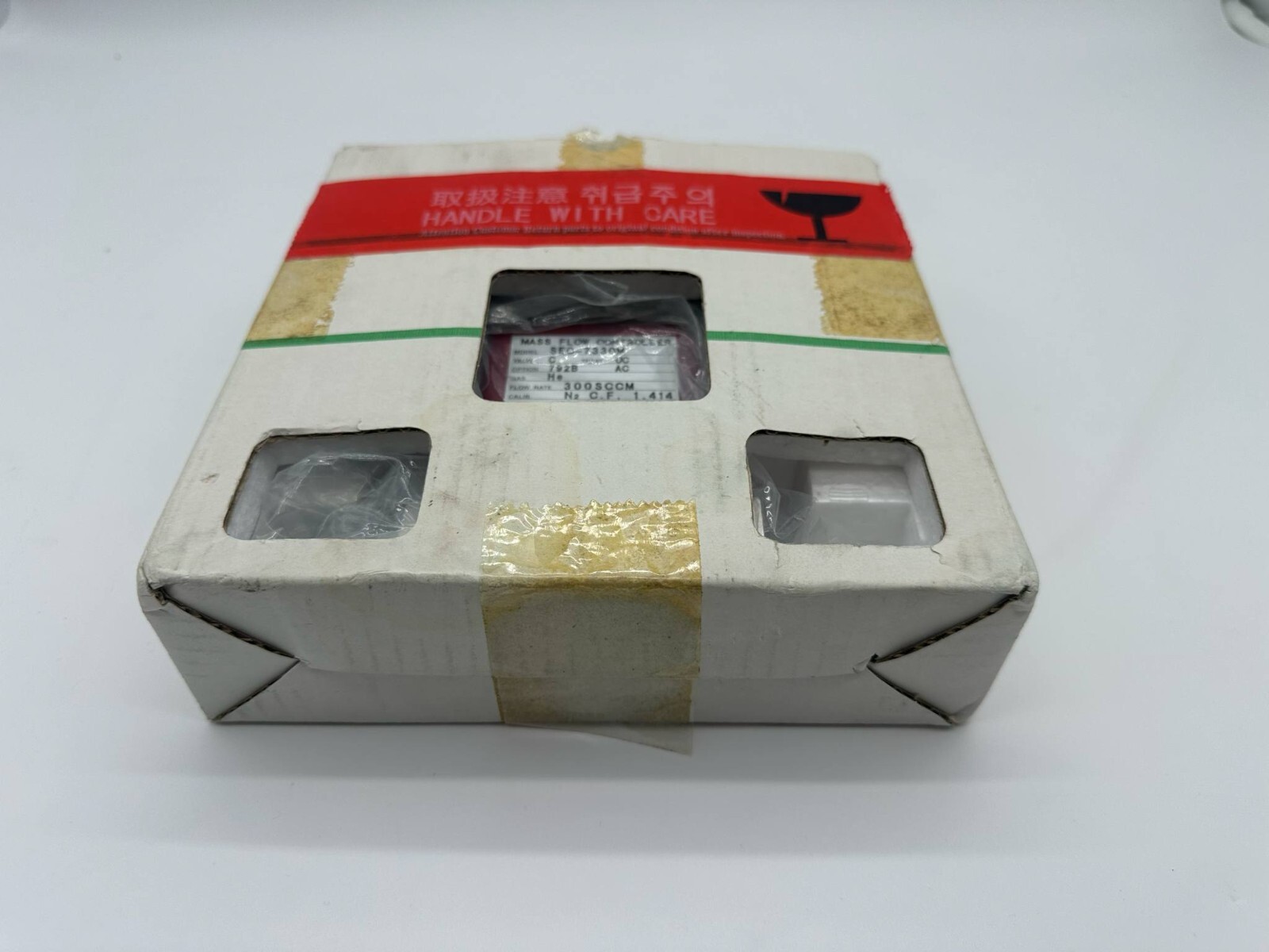 SEC-7330M (He Gas) / MASS FLOW CONTROLLER 300SCCM