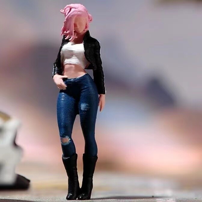 1:64 Painted Figure Model Miniature Resin Diorama Sand Pinched Waist Girl Beauty