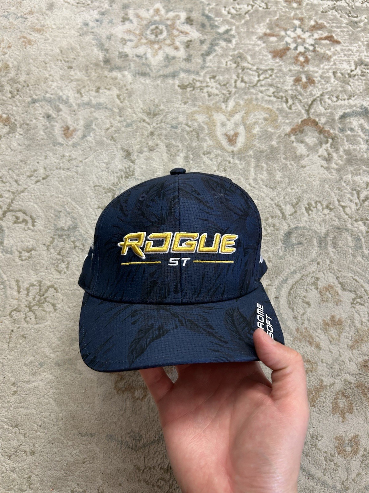 Callaway Rogue St Hawaiin Limited Edition Tour Hat NAVY Snap Back CAP EXCELLENT