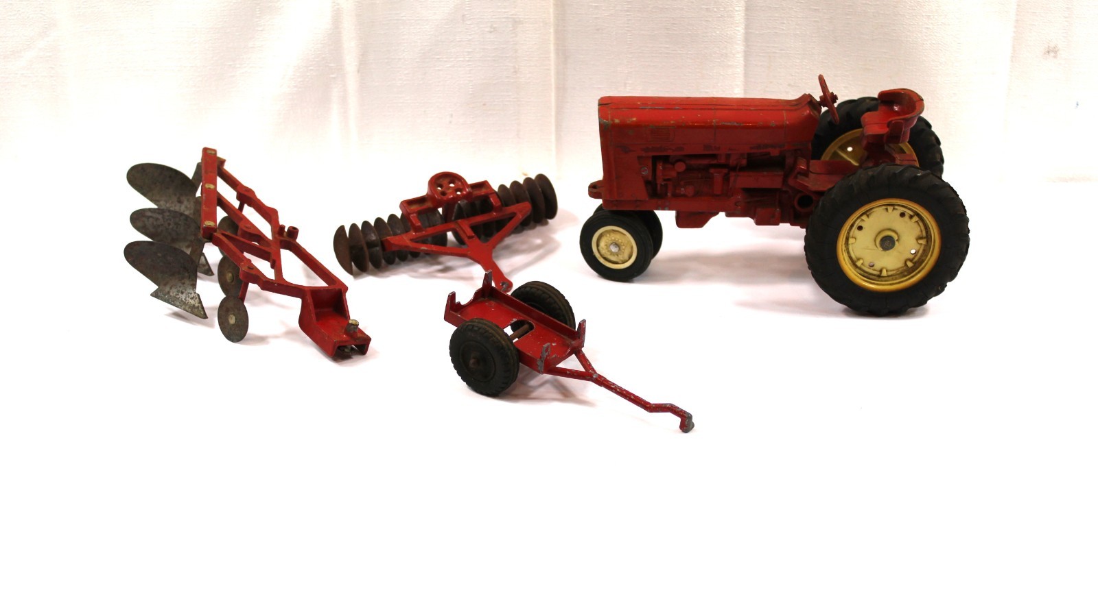 ERTL Vintage International Harvester Tractor & Other Farm Implements