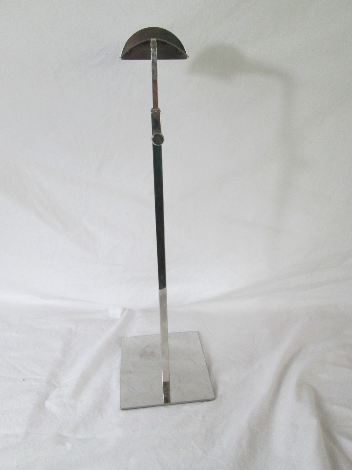 Adjustable Metal Handbag Rack Tabletop Purse Display Stand Single Silver