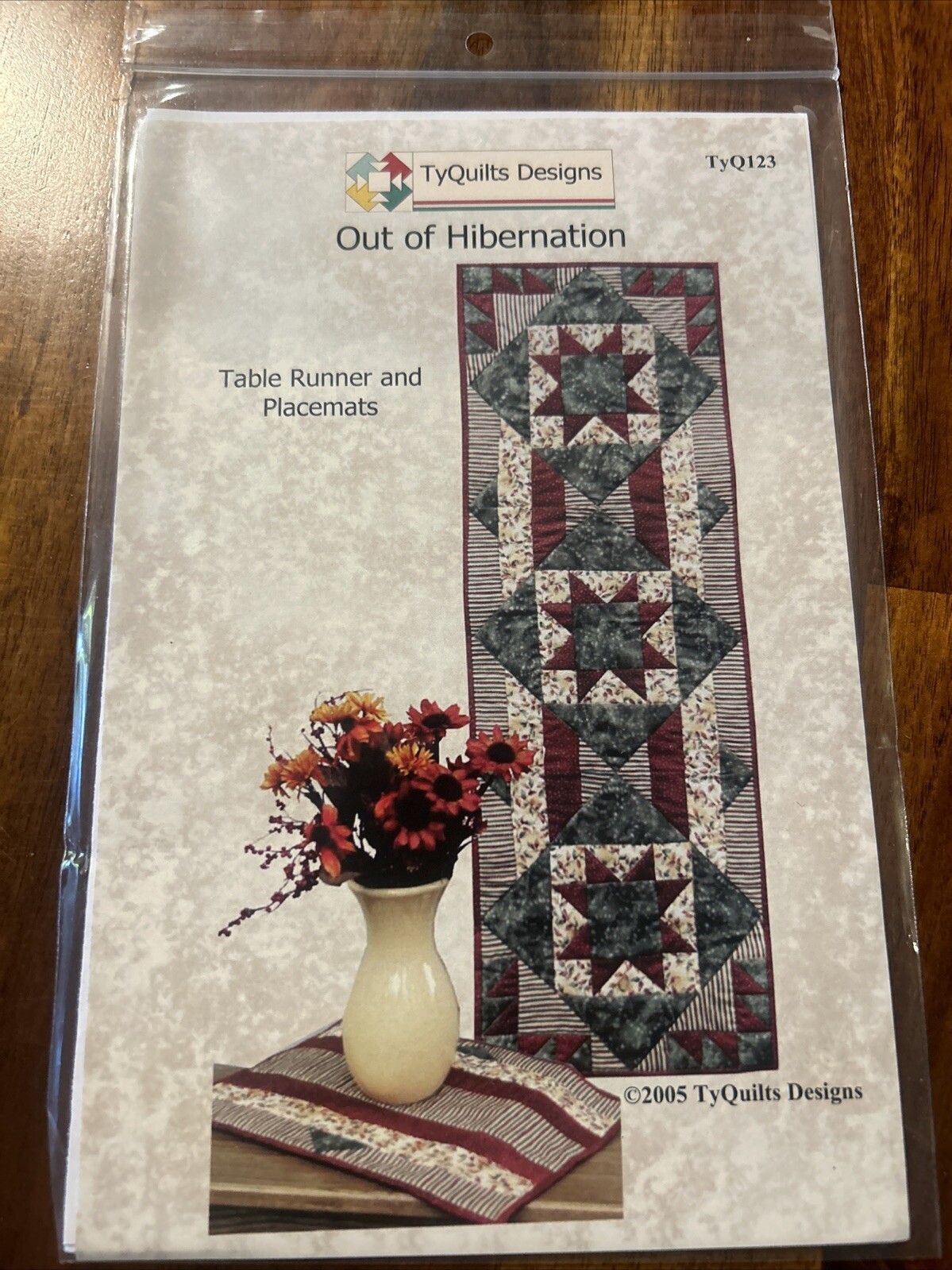 Out Of Hibernation Table Runner And Placemats Pattern TyQuilts Designs TYQ123