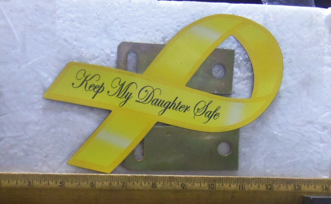 "Keep My Daughter Safe"  Magnetic Yellow Ribbon