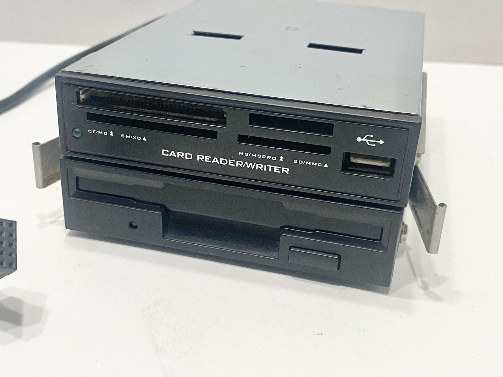 Internal 3.5" All-in-1 Card Reader/Writer + Floppy “AS FOUND” Unknown Condition
