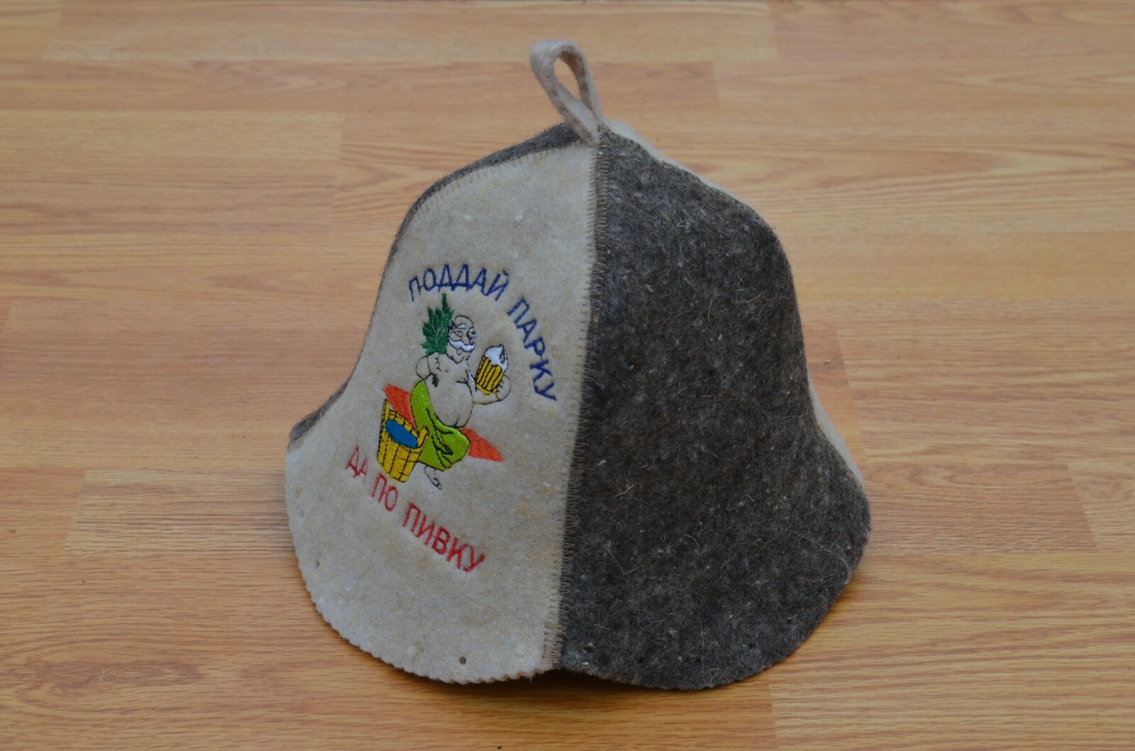 Sauna hat wool men, Banya cap " Поддай парку да по пивку ", Felt bath accessorie