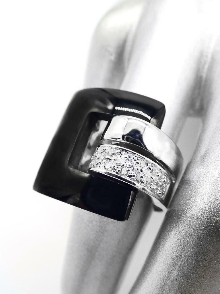 EXQUISITE 18kt White Gold Plated Square Black Onyx Crystals Double Loop Ring NEW