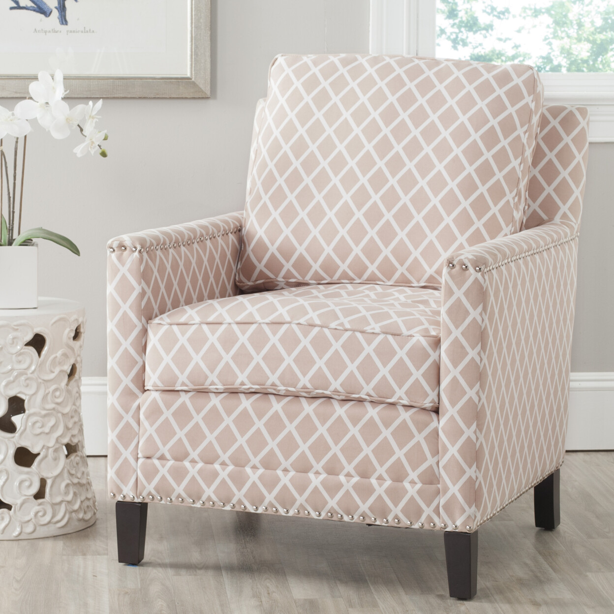 SAFAVIEH Buckler Club Chair Silver Nail Head | Peach Pink / White |