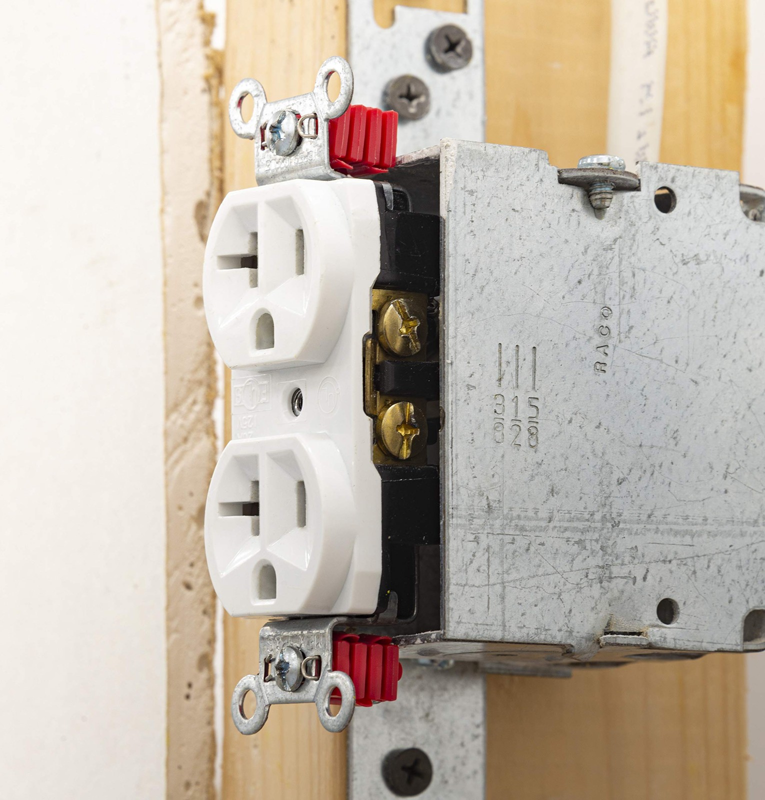 Gardner Bender GSP-04 Electrical Switch and Receptical 4 Piece Pack, Red
