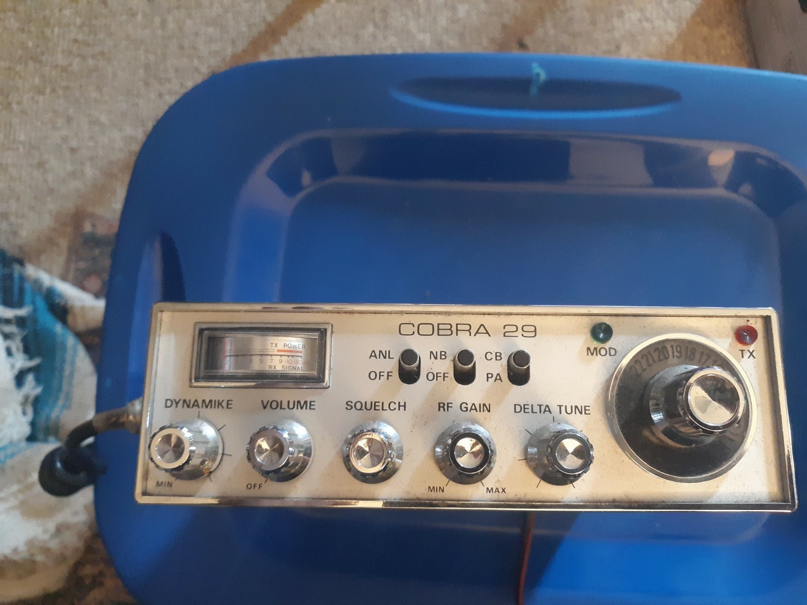 Cobra 29 Classic AM 23 Channel CB Radio Pre Owned