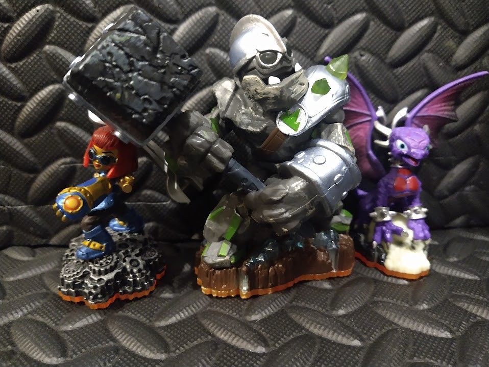 Skylanders Giants: Crusher, Cynder, and Sprocket