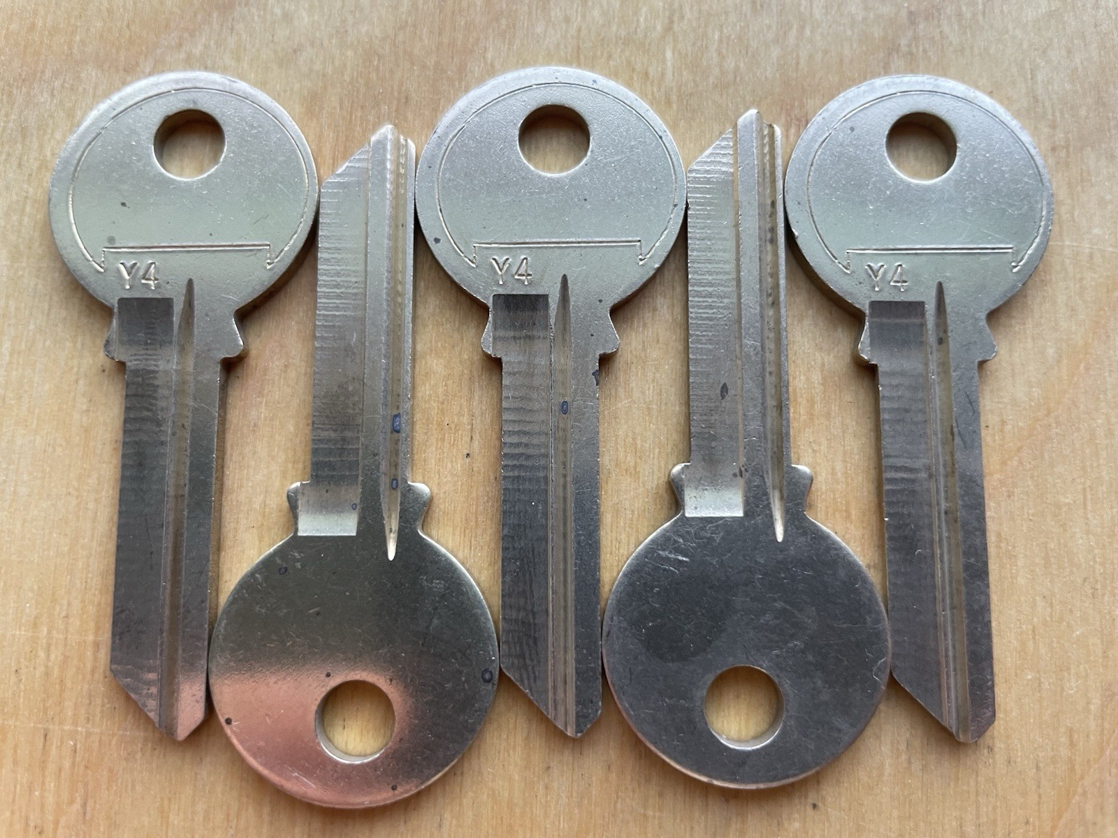 Yale Y4 / 998 / 111gmk Key Blanks. Lot of Five(5) Blank Keys. For Bommer