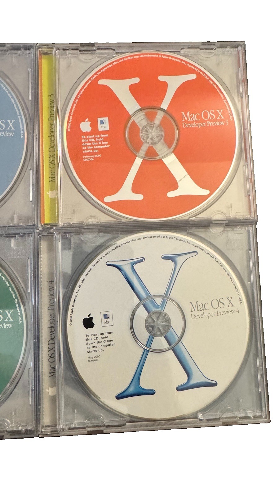 Apple Mac OS X Developer Beta compete set And Public Beta.
