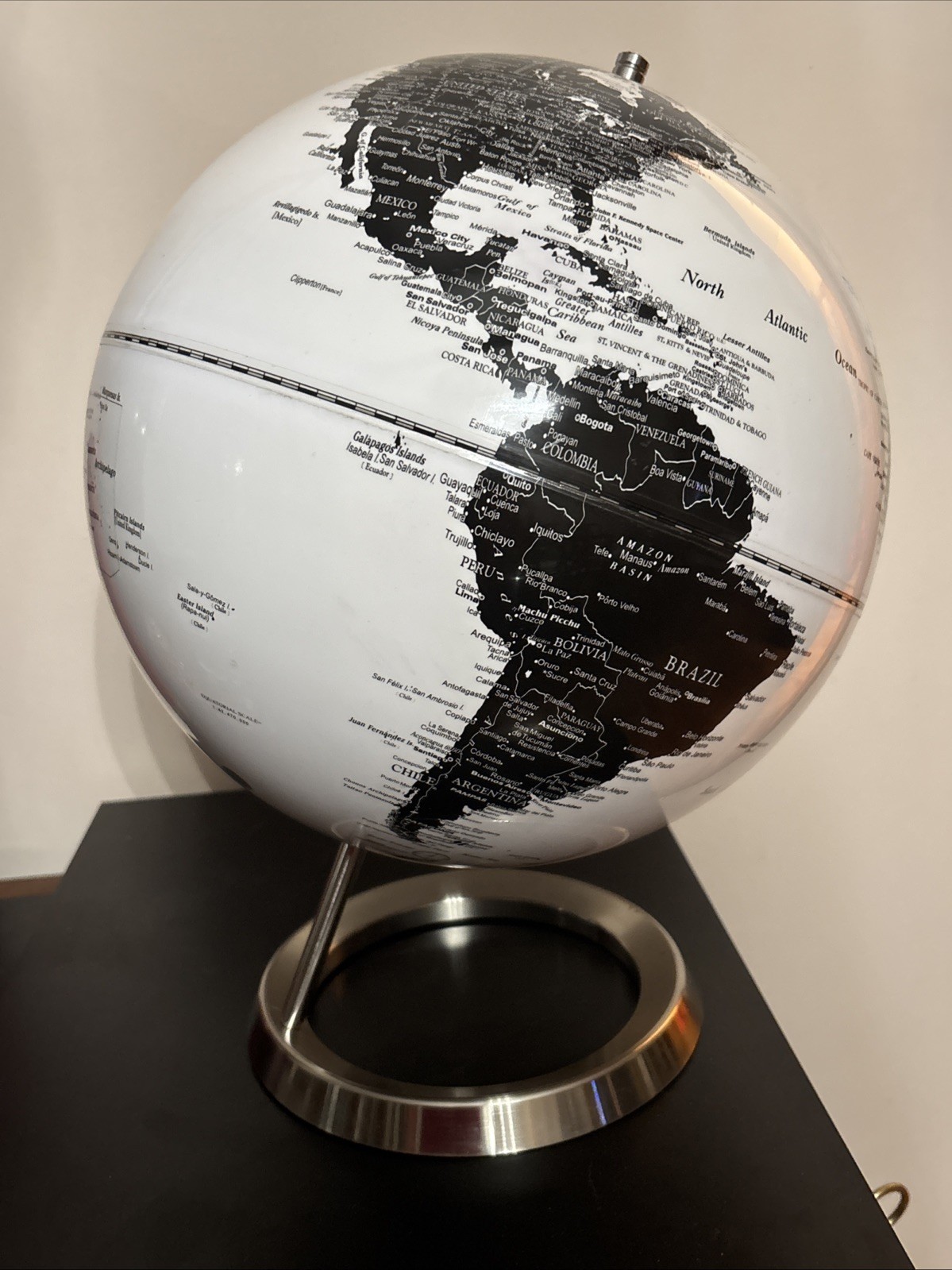 Modern Drexel Heritage-style decorative globe with Black And White Finish