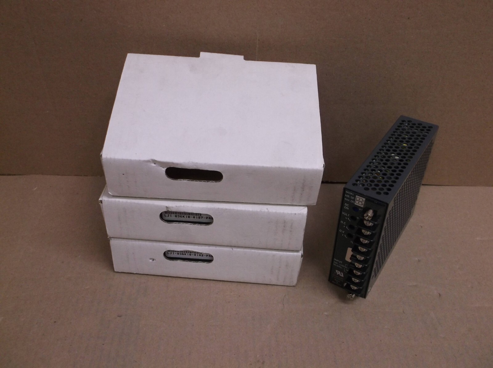 HR-9F-5 Nemic Lambda NEW In Box Power Supply HR9F5