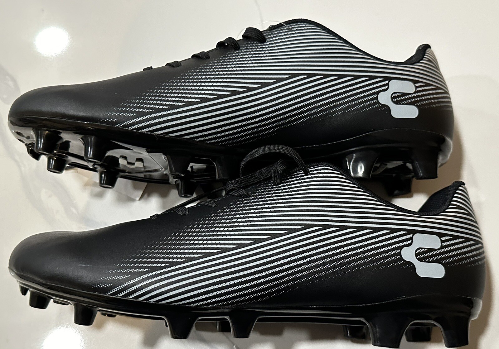 Charly Men’s Grasshopper Soccer Cleats (6.5) Retails For $125