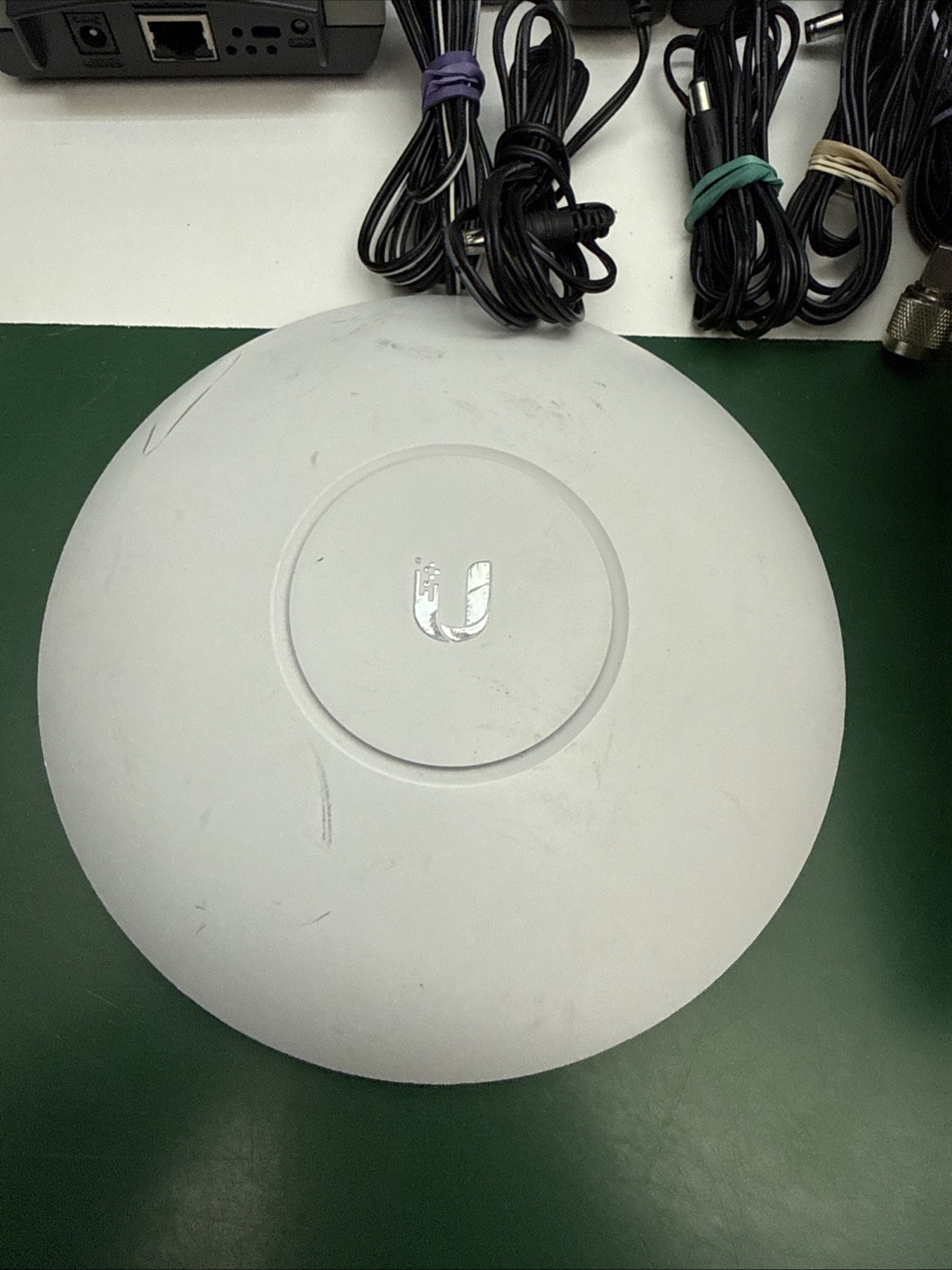 Ubiquiti Networks UAP-AC-PRO 1300Mbps Wireless Access Point
