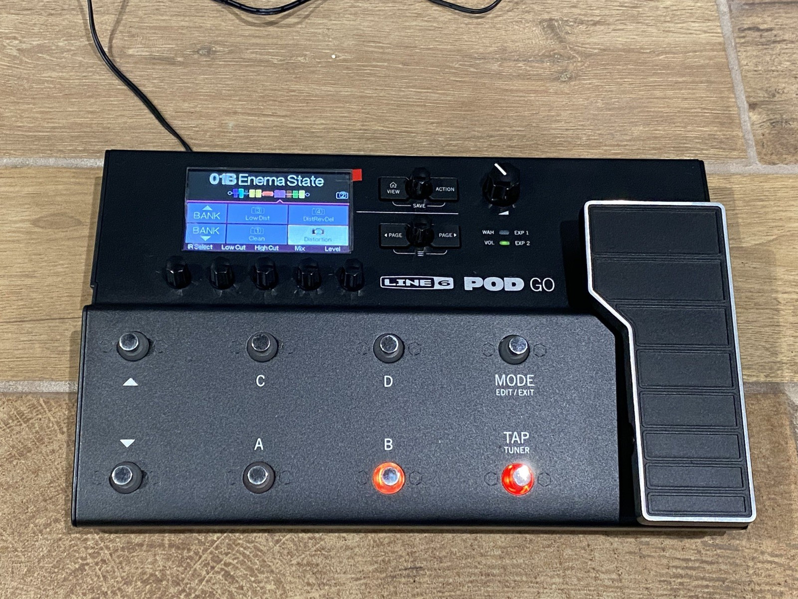 Line 6 POD Go Guitar Multi-Effects Pedal (With Power adapter)