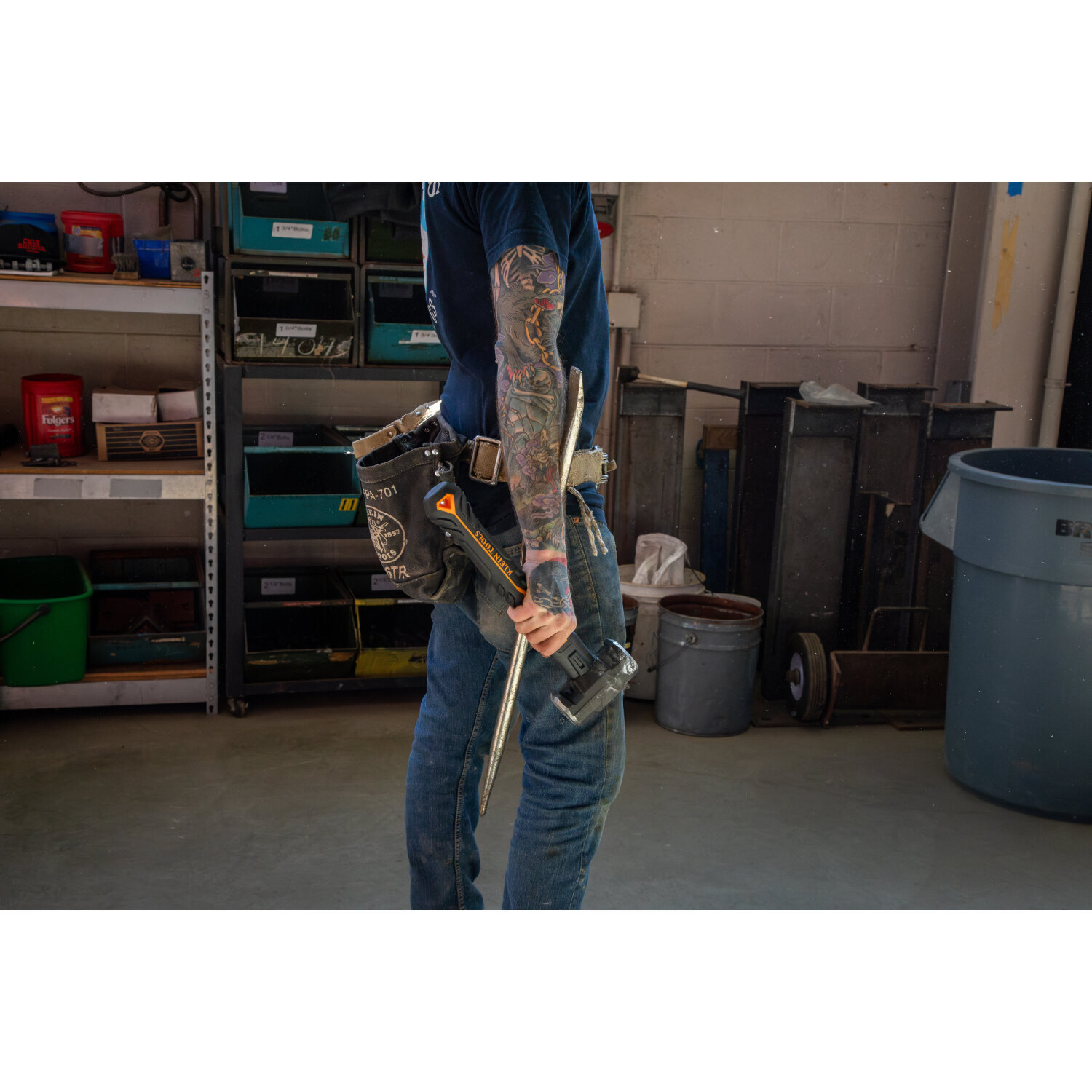 Klein Tools H80696 Sledgehammer with Integrated Hole, 6-Pound
