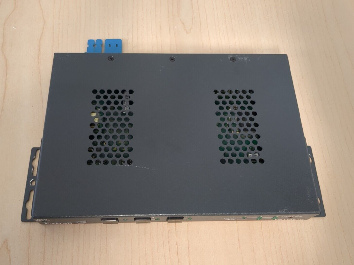 Extron XTP T USW 103 Three Input XTP Switcher Integrated Transmitter