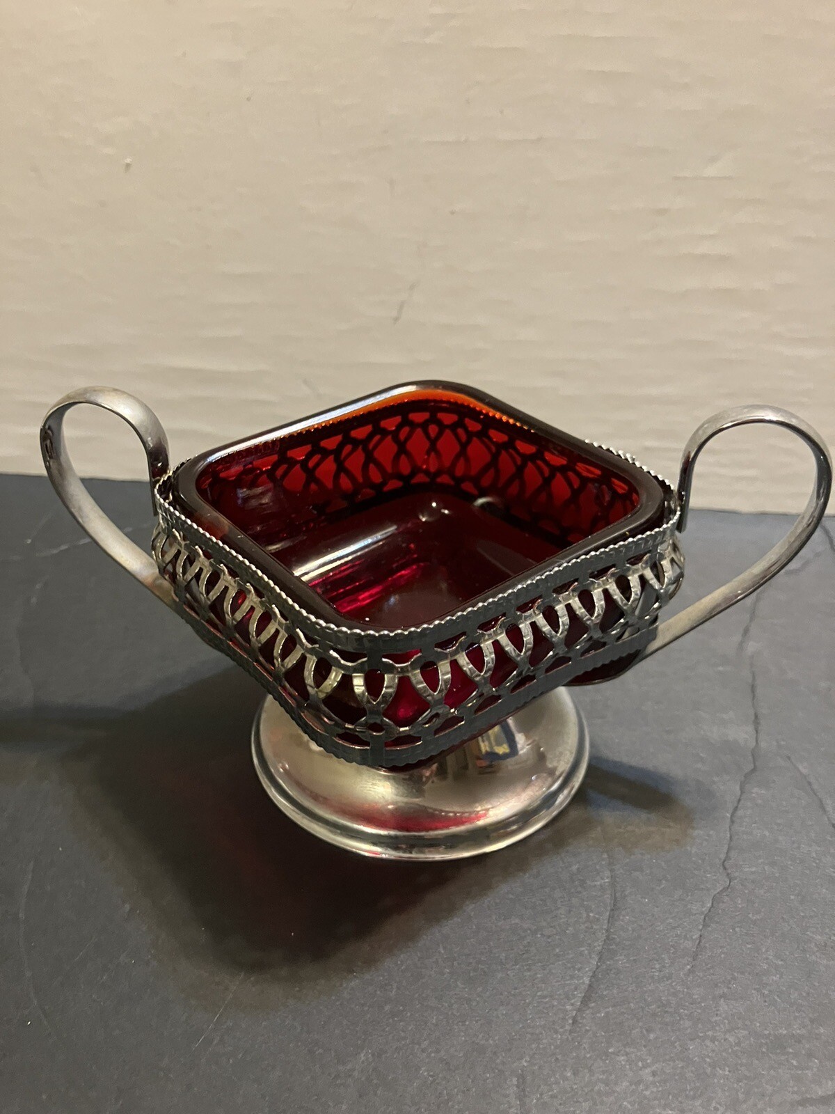 VINTAGE SILVER PLATED CANDY DISH CRANBERRY GLASS DOUBLE HANDLE