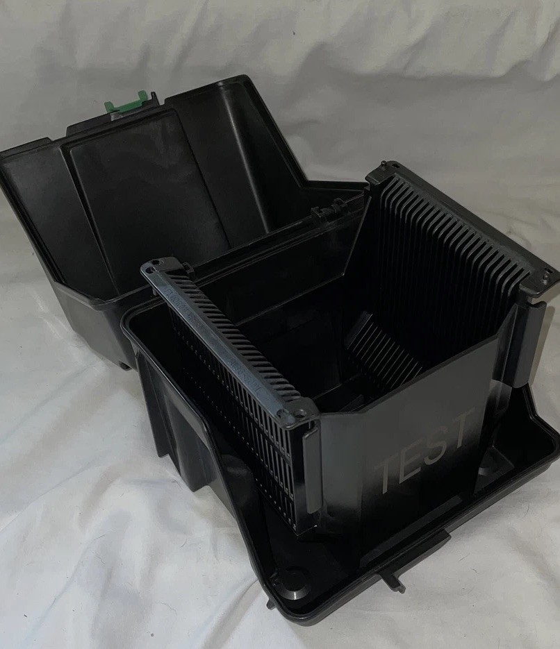 25 Slot Fluoroware  (150mm)  Silicon Wafer Case  wafer TEST box