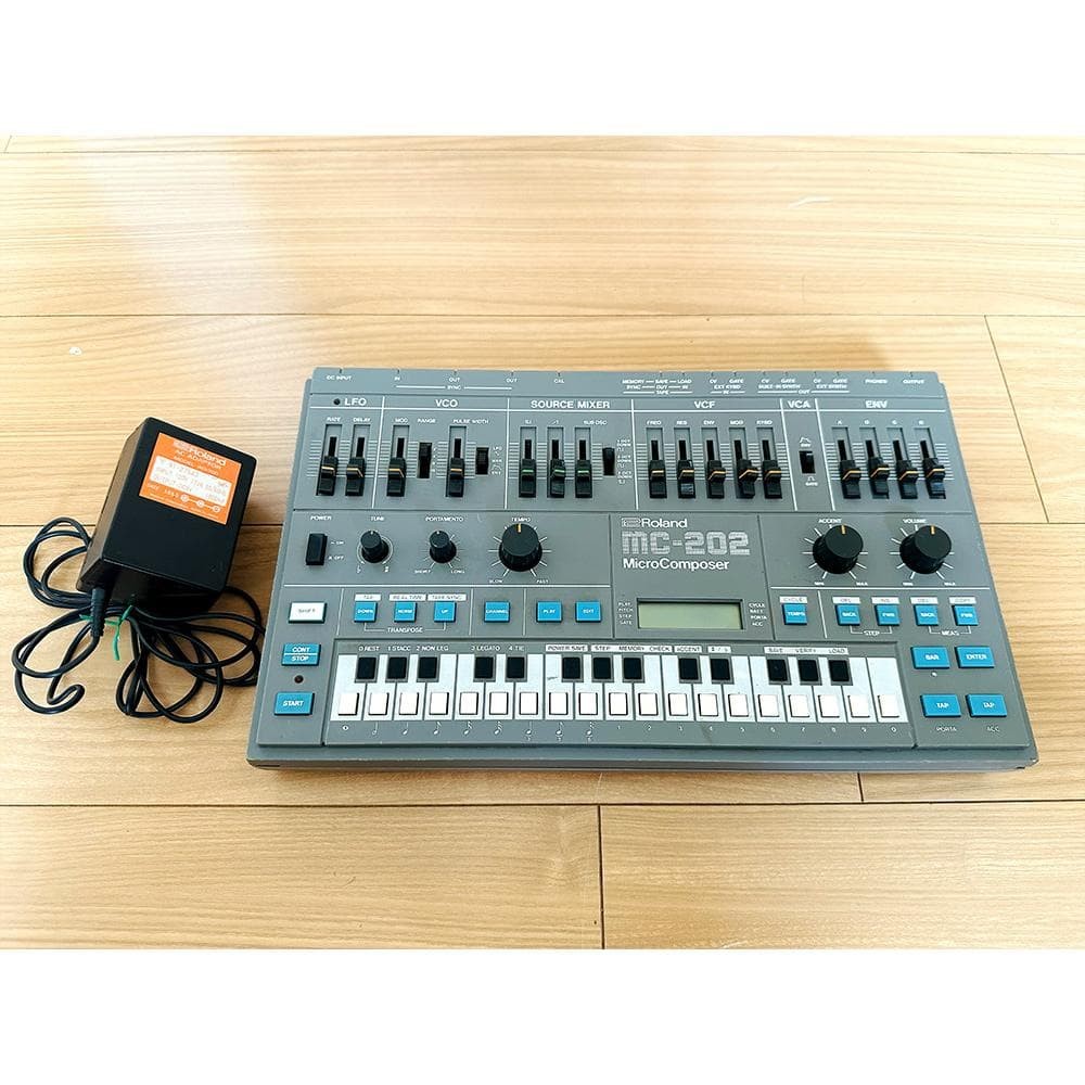 Roland MC-202 MicroComposer Vintage Analog Synthesizer Sequencer Tested