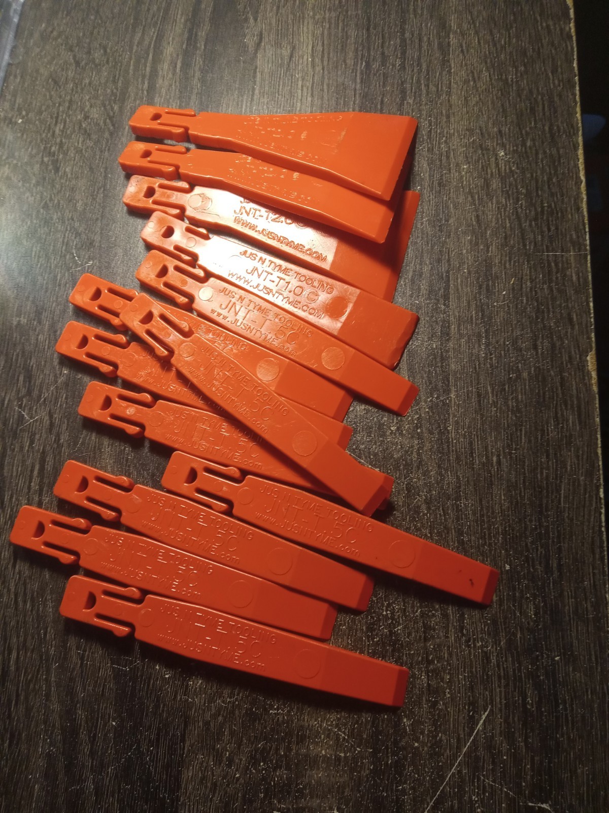 JNT-T2.0N 2-inch Red nylon scraper tips