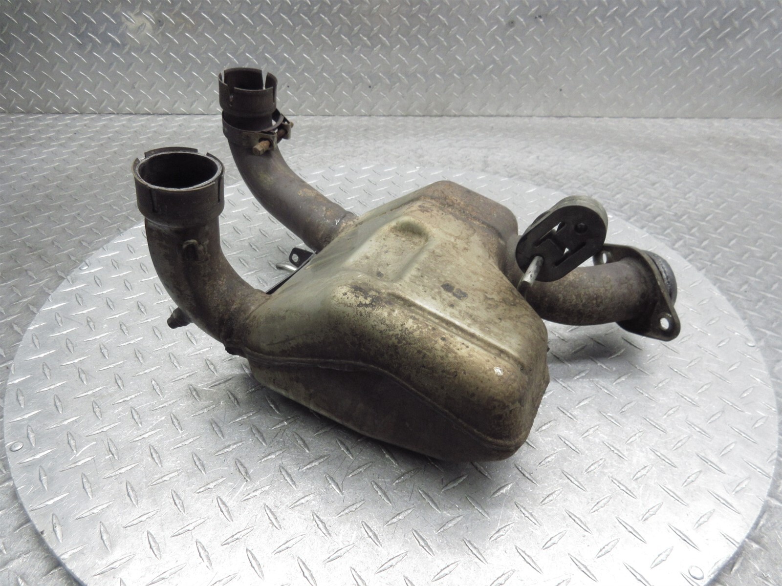 2011 Can-Am Spyder RT Exhaust Chamber Pre Muffler Silencer Pipe Assembly