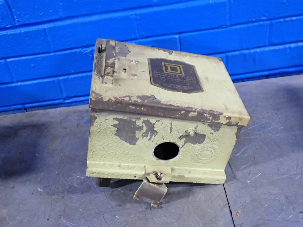 SQUARE D SD-9353 BUS PLUG UNIT 100 AMPS 02260170008