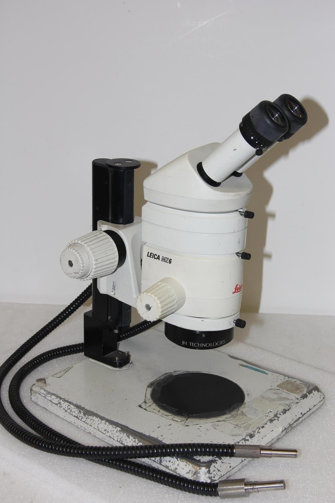 LEICA MZ6 Microscope with Base