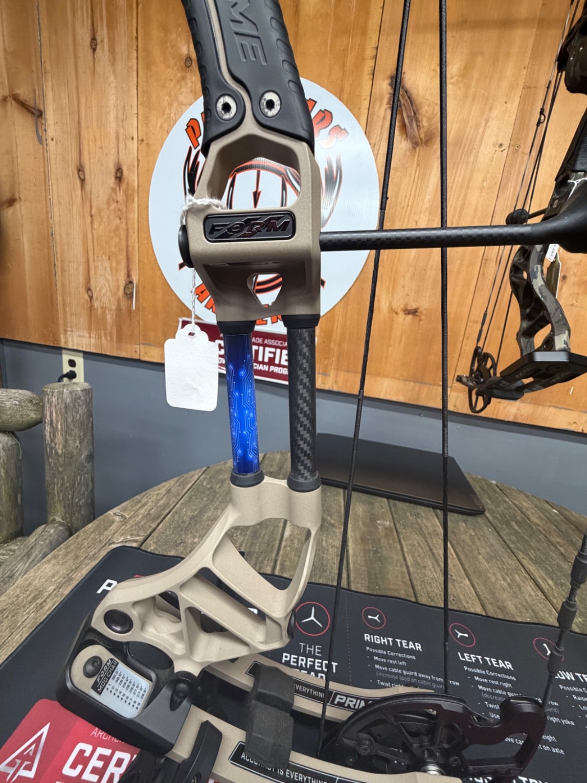 Prime Form 34 Compound Bow Right Hand 60lbs. Trophy Ridge Rest & Sight included