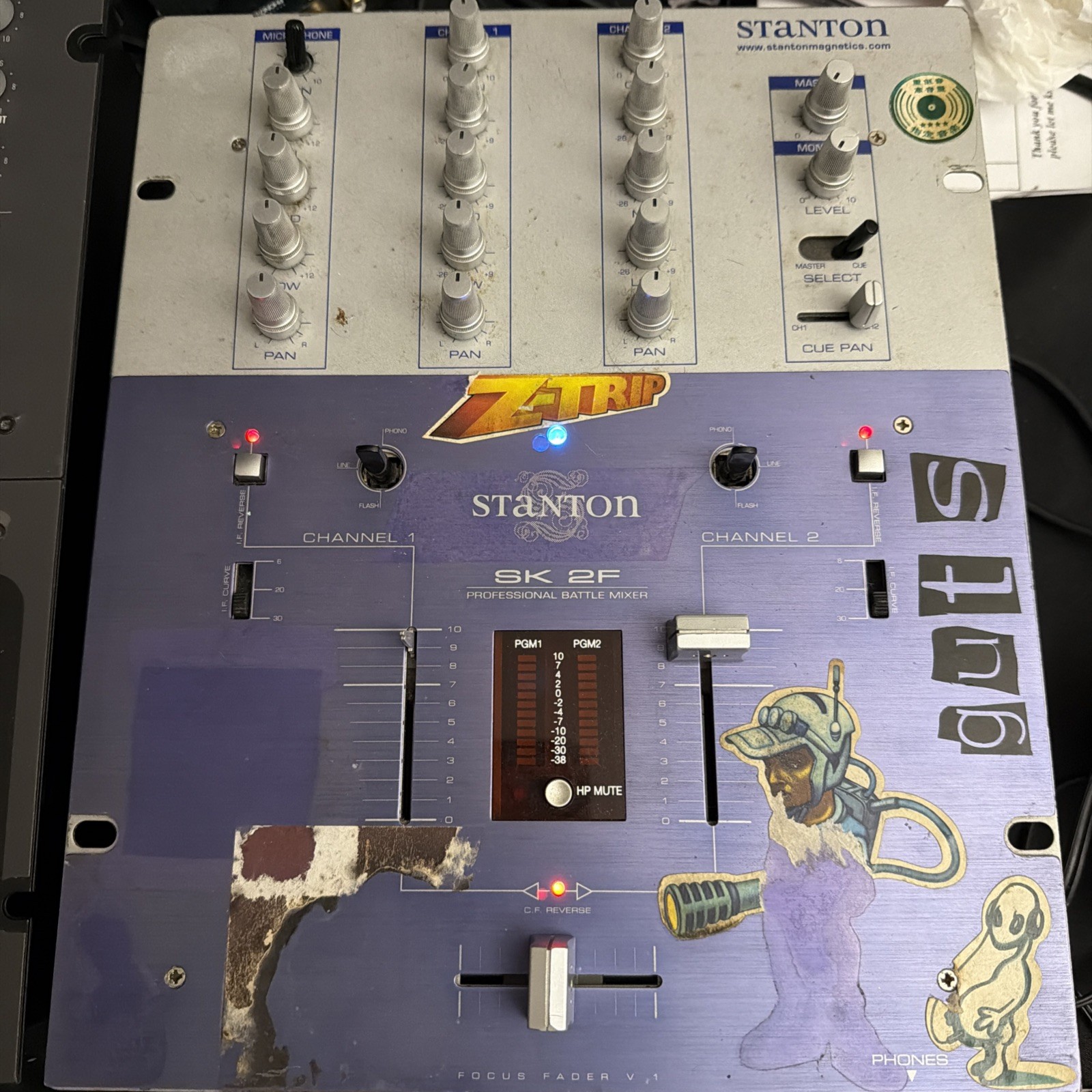Stanton SK 2f DJ Mixer With Power supply