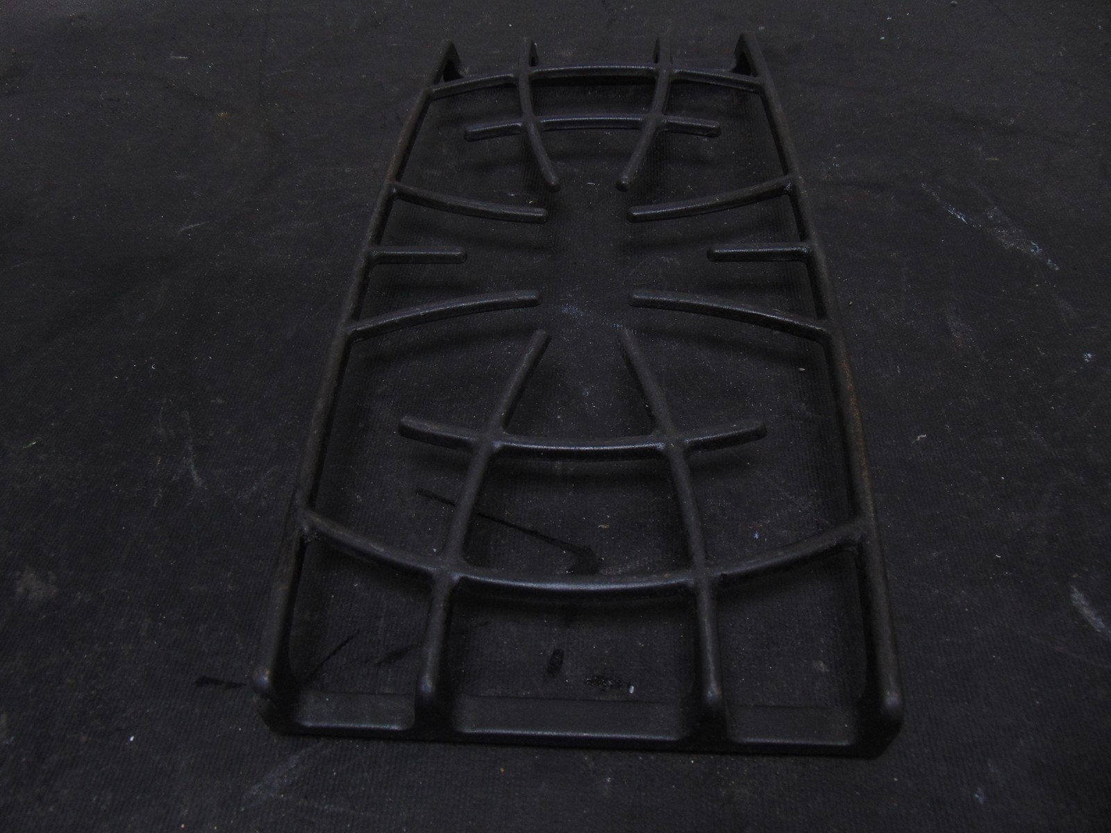 Frigidaire Range FGF348KSK Center Grate 316551802