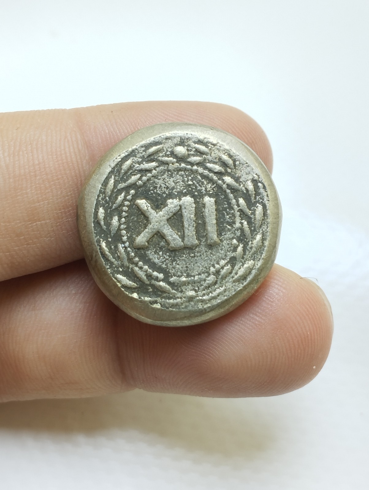RARE ANCIENT ROMAN SPINTRIA BROTHEL ENTRY TOKEN LOVE COIN CALIGULA XII