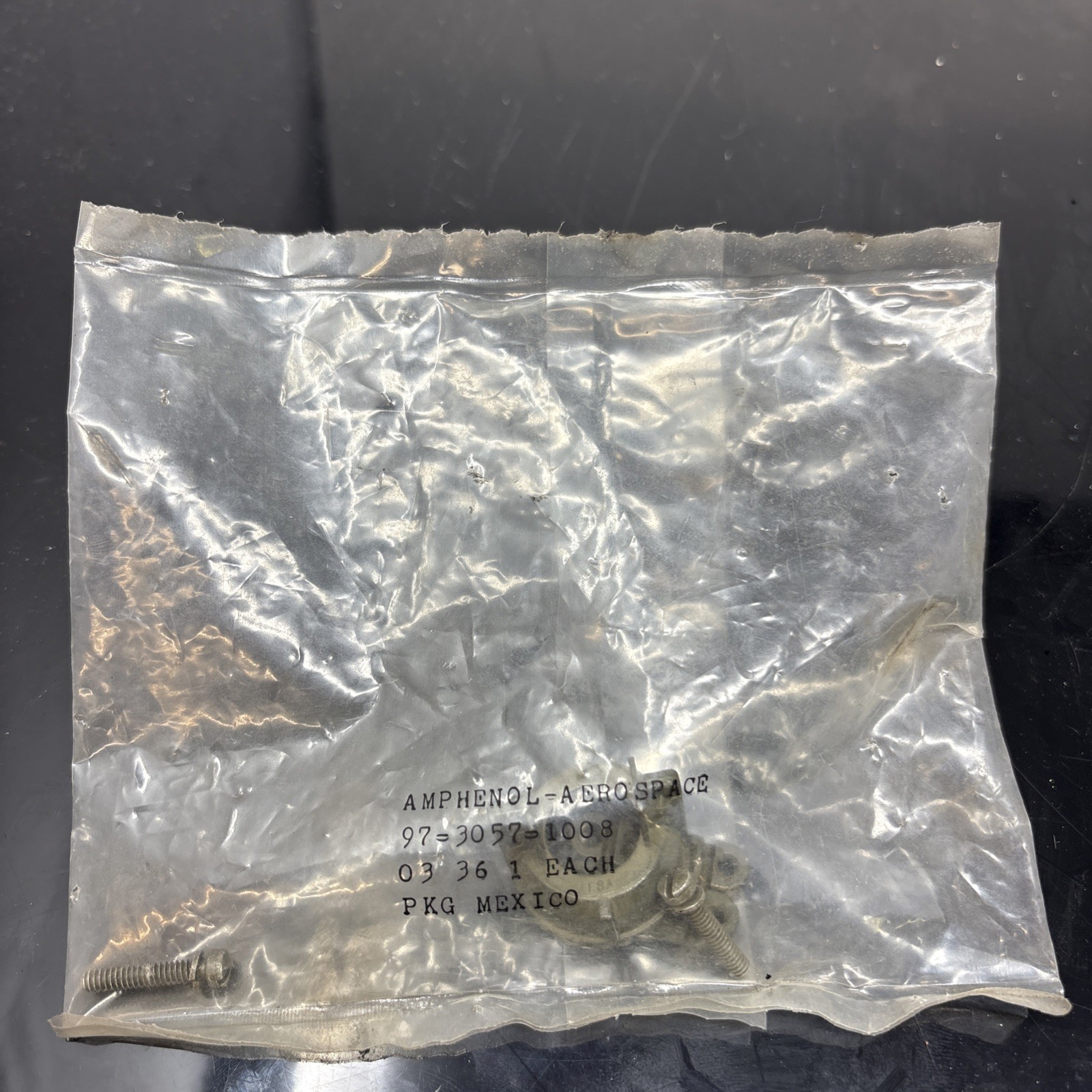 AMPHENOL 97-3057-1008 / 9730571008 (NEW NO BOX)