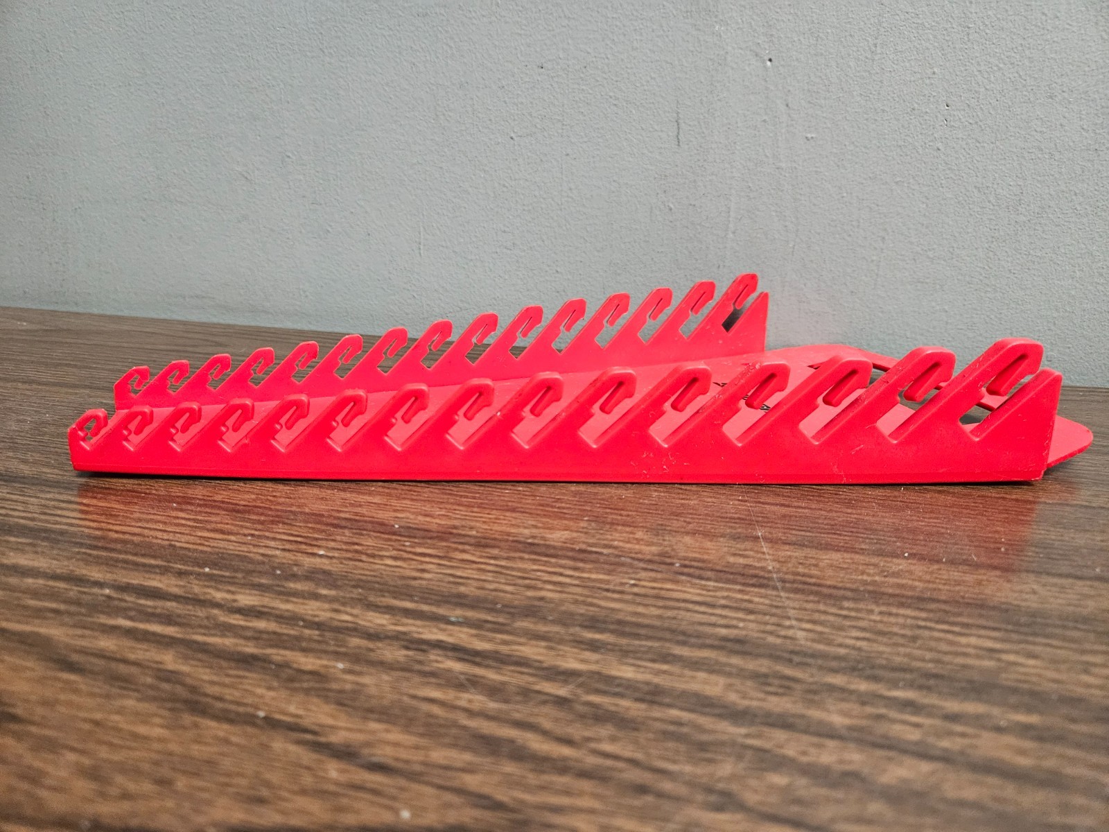 Snap-On Wrench Rack Set Holds 15 Each Red