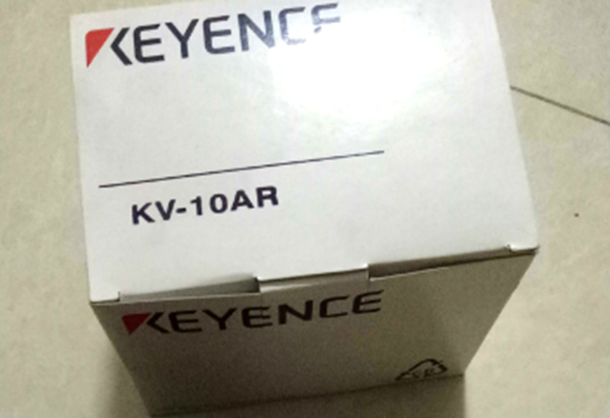 NEW KEYENCE KV-10AR PLC Controller