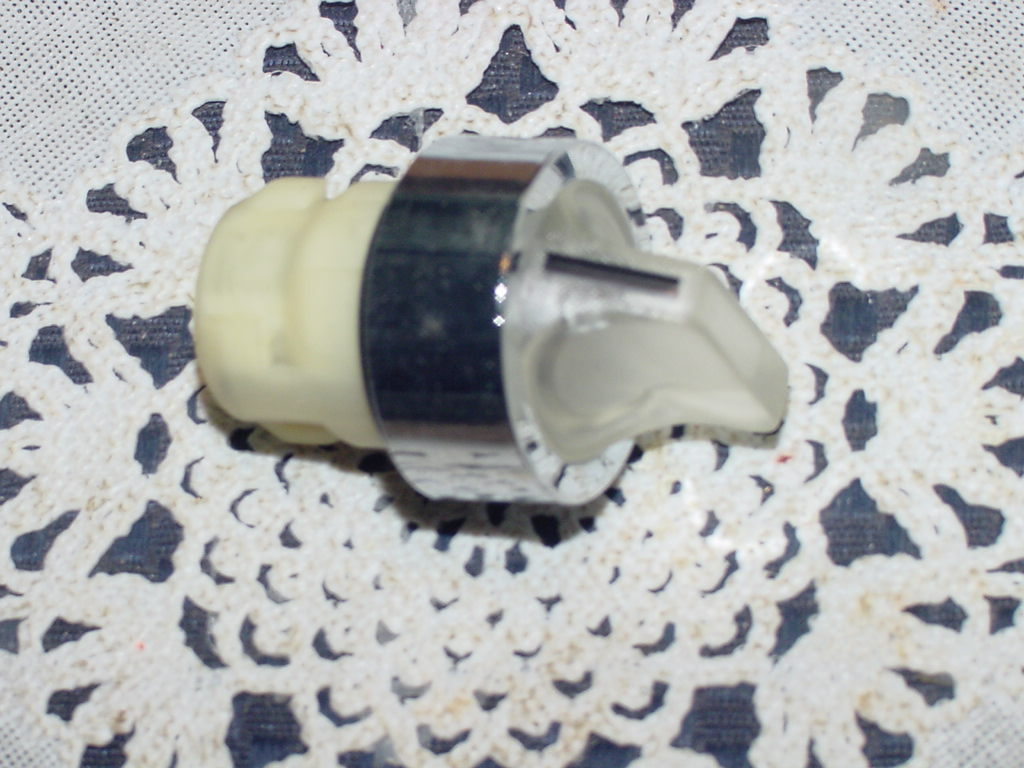 Siemens 3SB1001 2DH32, 22mm Selector Switch 3 POS, Illum. Maintained, CLEAR Knob