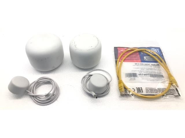Nest WiFi Router and 1 Point - WiFi Extender GA00823-US