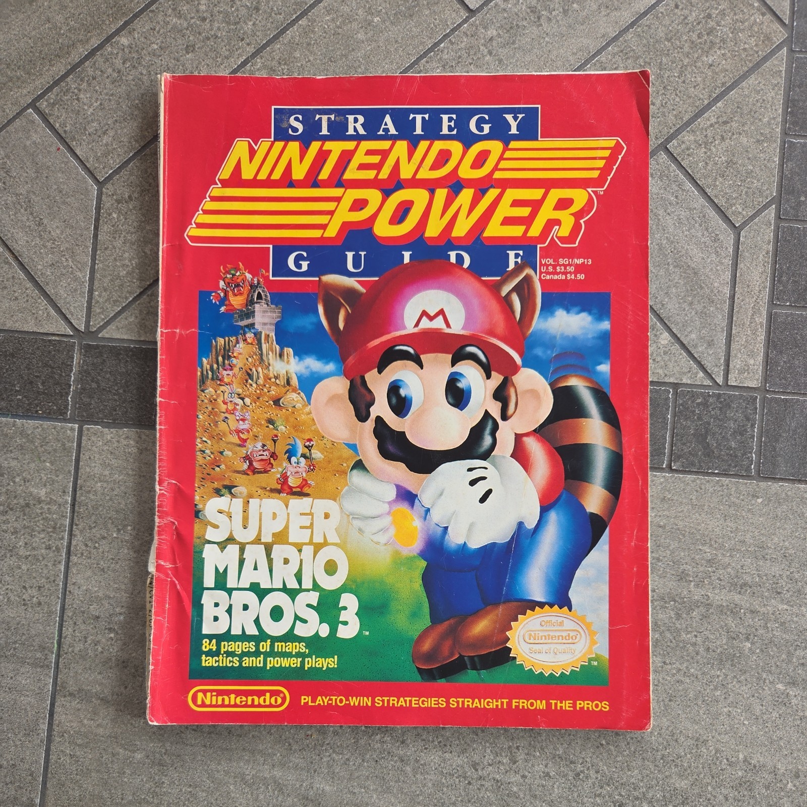 SUPER MARIO BROS. 3 NINTENDO POWER STRATEGY z GUIDE VERY RARE!  VERY WORN