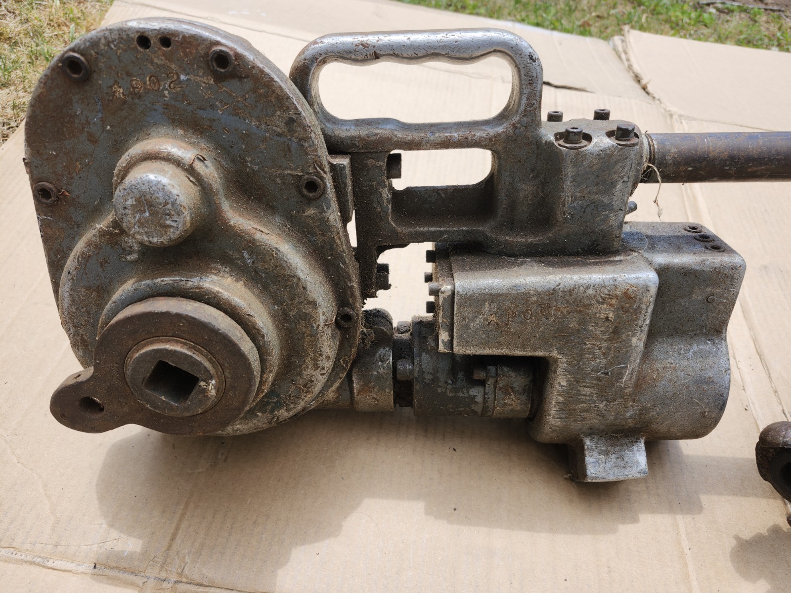 Mueller Model H604 Model 4 Pneumatic Tap Machine