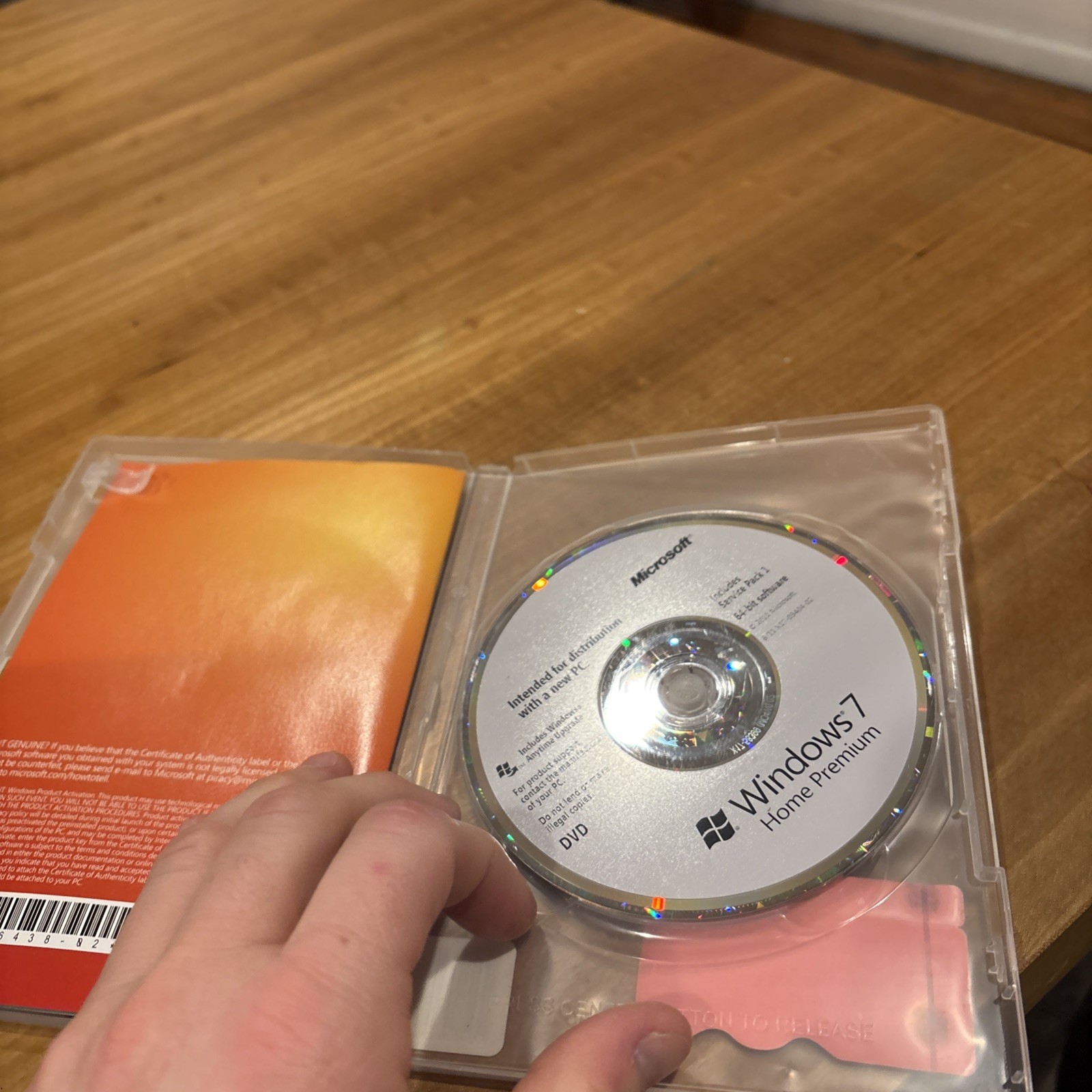 Microsoft Windows 7 Home Premium 32 Bit Full Version DVD w Product Key Code M2