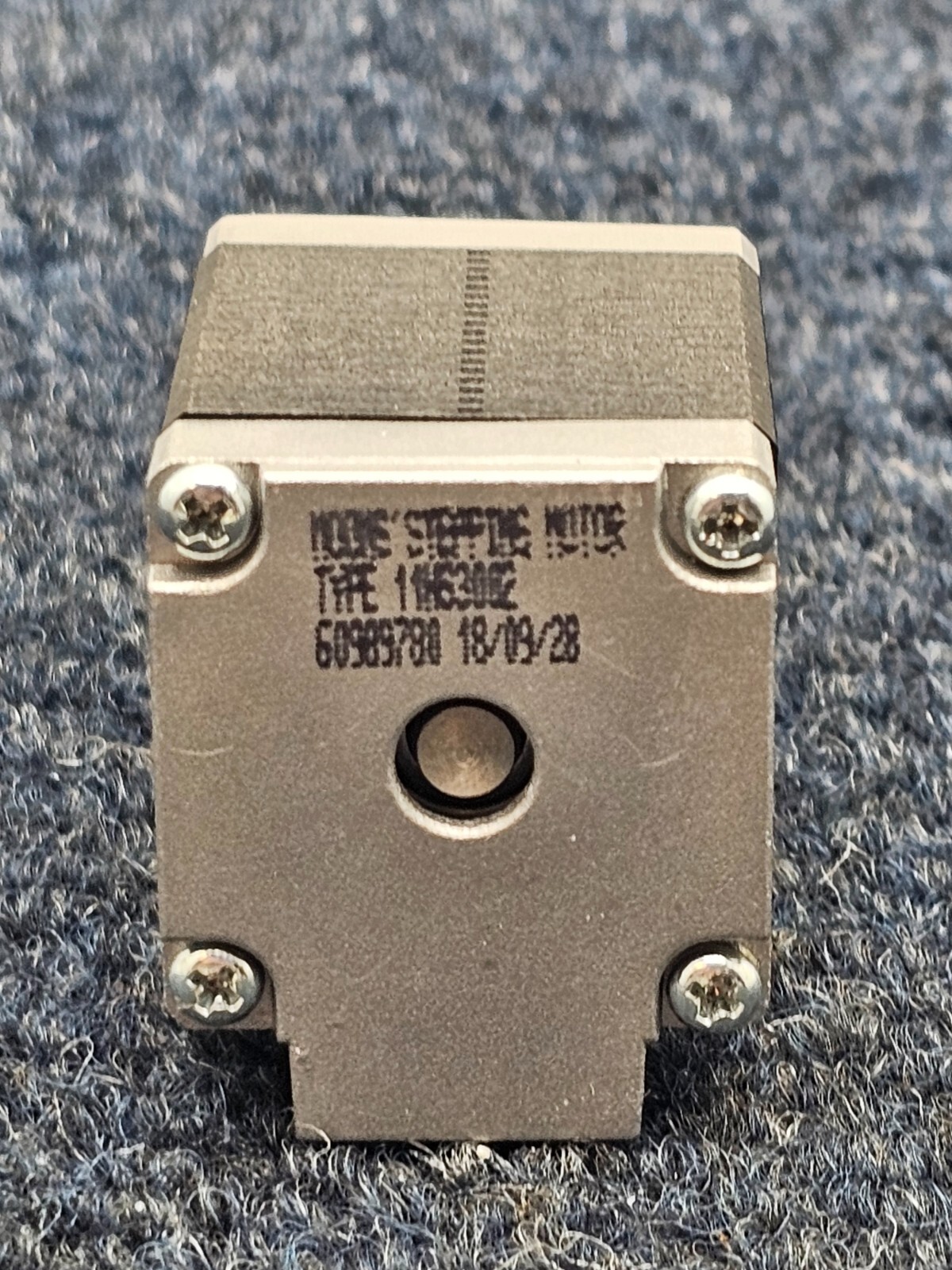 Moons 60989780 Stepper Motor Type 11H63002 Black / Silver