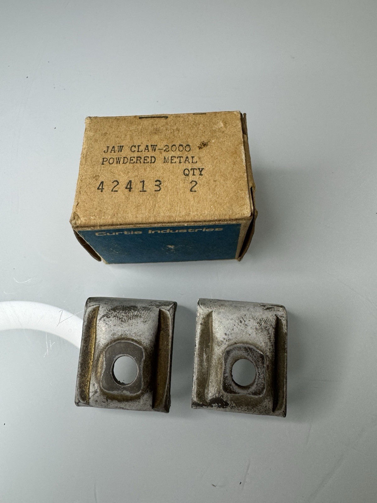 Curtis Industries 42413 Jaw Claw 2000 Powered Metal Clamps Set Of 2 New